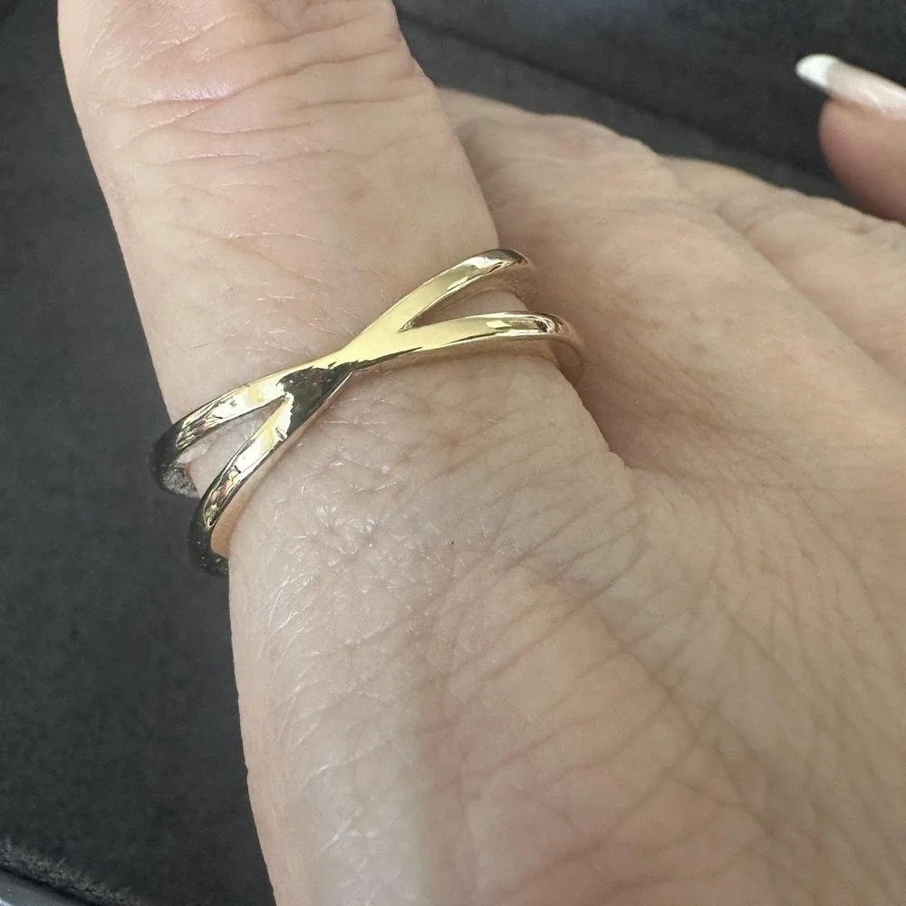 Gold Tone Clear Rhinestone Crisscross Band Ring Womens Size 10 Statement Boho